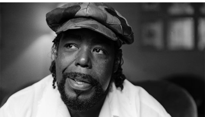 BARRY WHITE