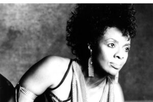 THELMA HOUSTON